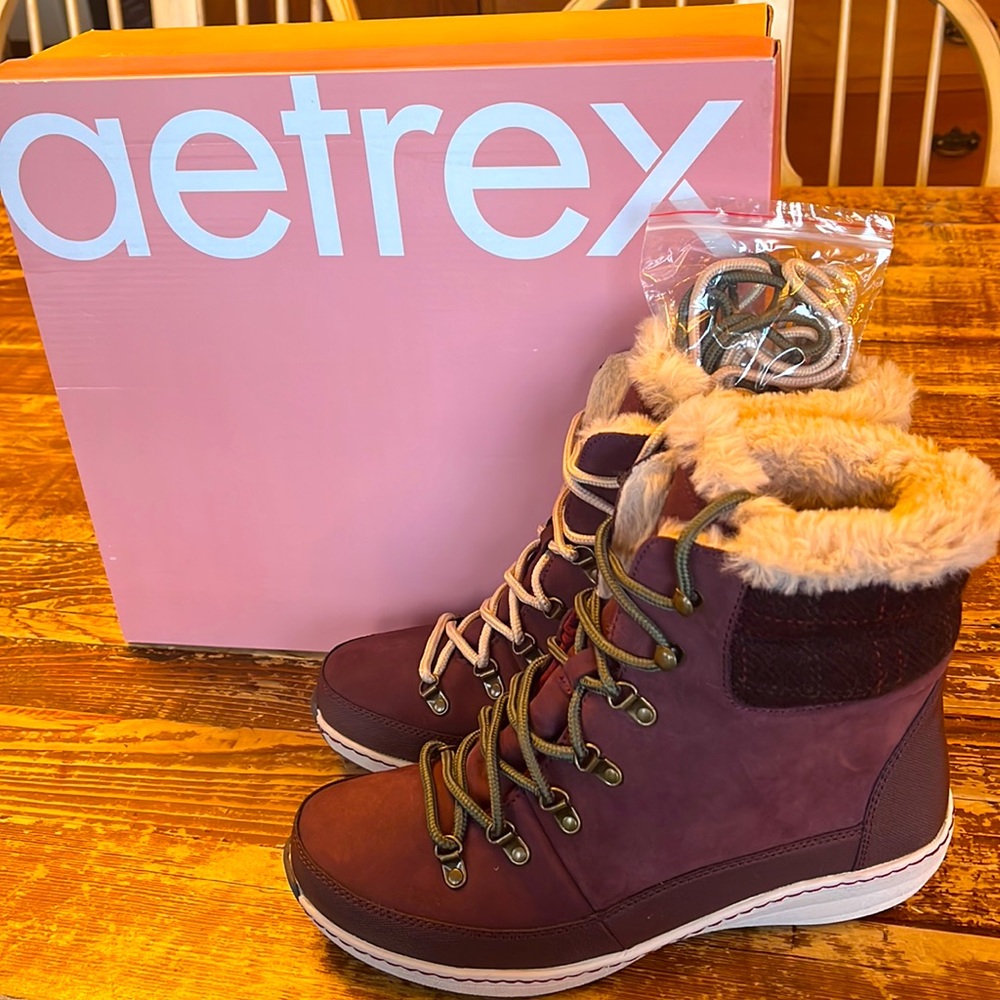 Aetrex Jodie BB289 Wine Red Leather Suede Waterproof EU 40 $170 NEW US 9-9.5